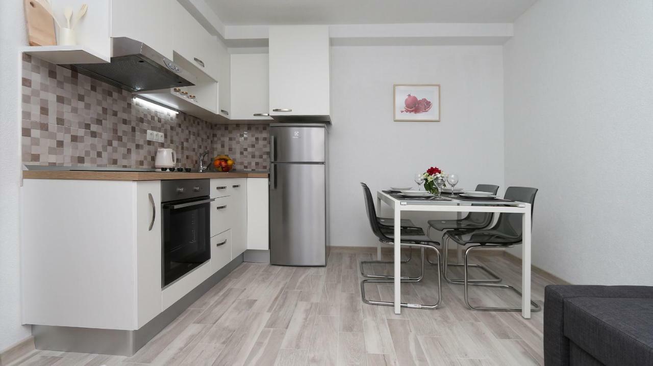 Modern Apartments Iva Makarska Eksteriør bilde