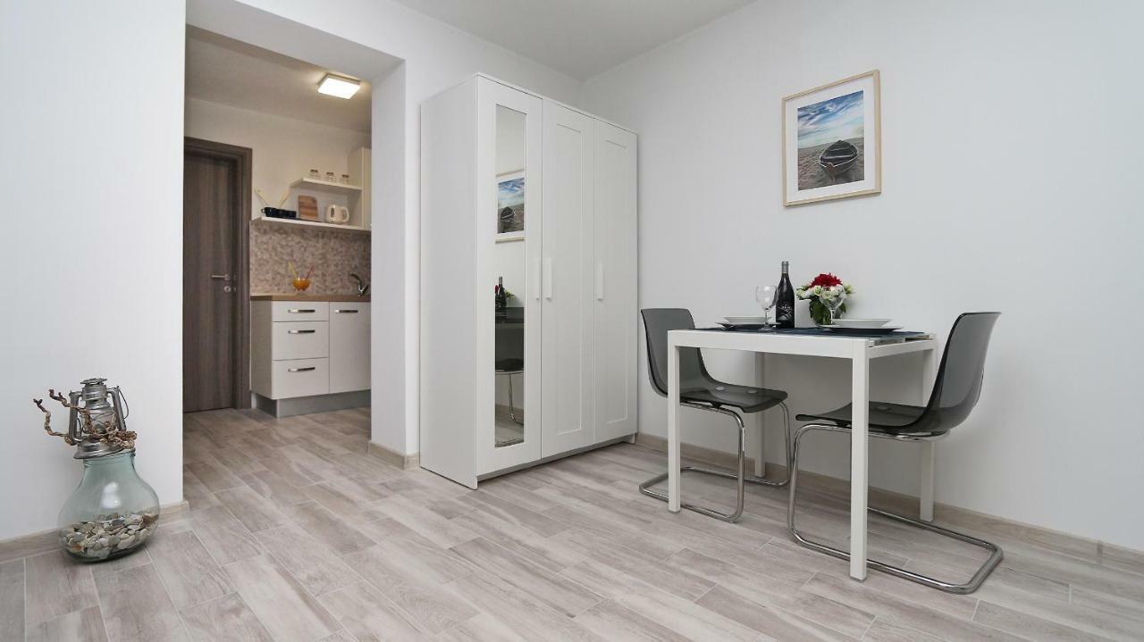 Modern Apartments Iva Makarska Eksteriør bilde