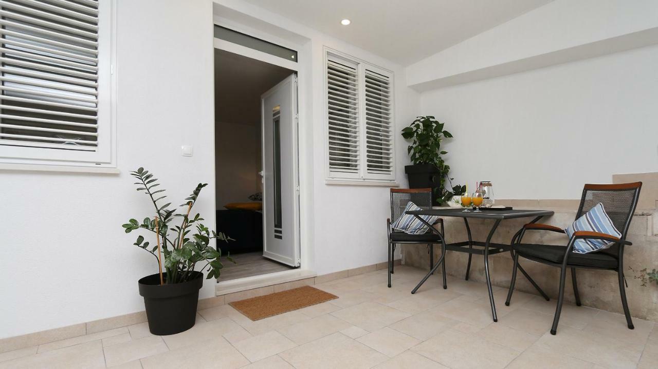 Modern Apartments Iva Makarska Eksteriør bilde